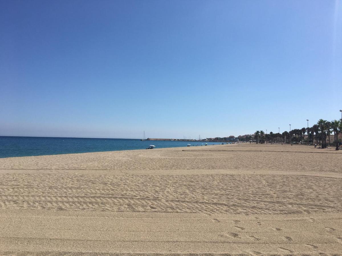Atico Almeria. Paseo Maritimo โรเกตัสเดมาร์ ภายนอก รูปภาพ